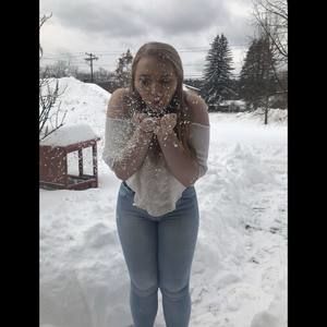 Meet your Posher, Jasmine